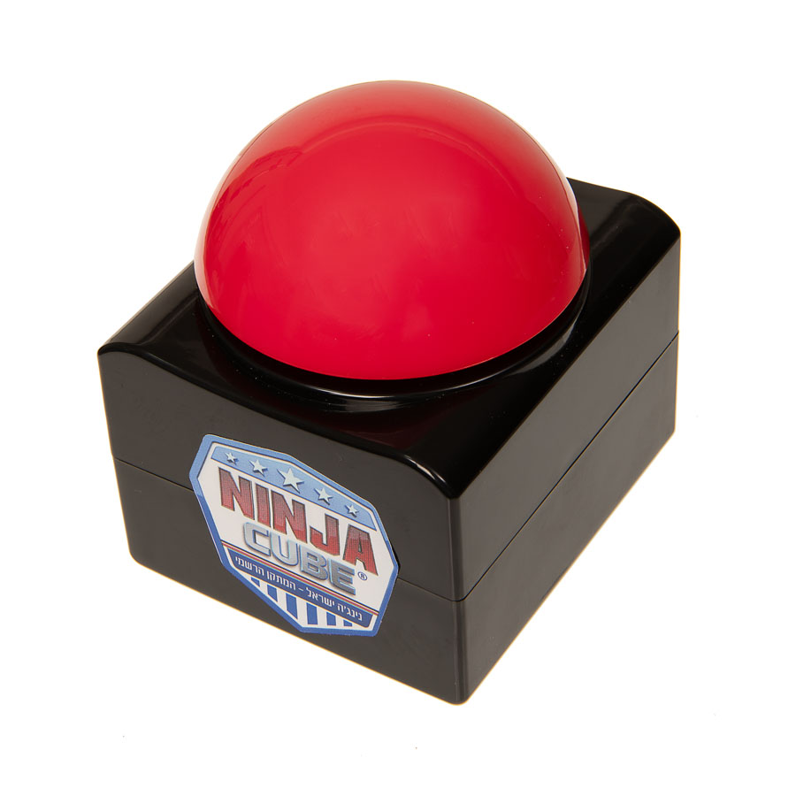 באזר נינג'ה קיוב באזר נינג'ה קיוב